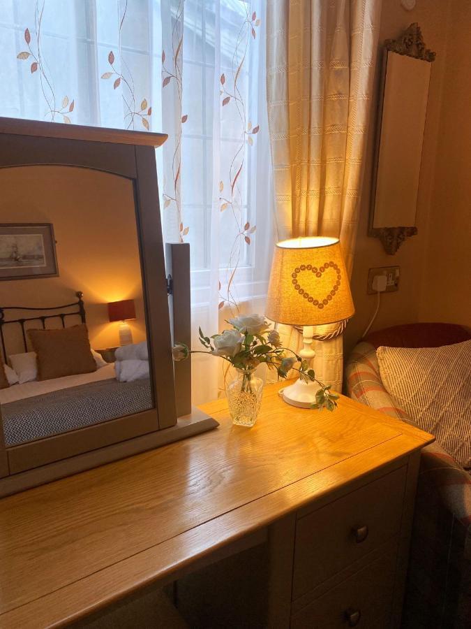 Cobbleview Rooms Уитби Екстериор снимка